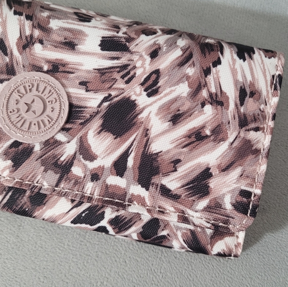 Kipling Trifold Wallet - Picture 11 of 16